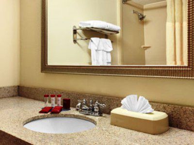 Hotel Ramada By Wyndham Statesville